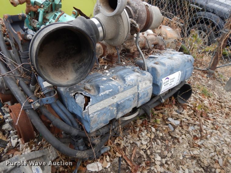 image for item DL2541 Mack six cylinder diesel engine