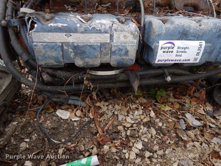 image for item DL2541 Mack six cylinder diesel engine