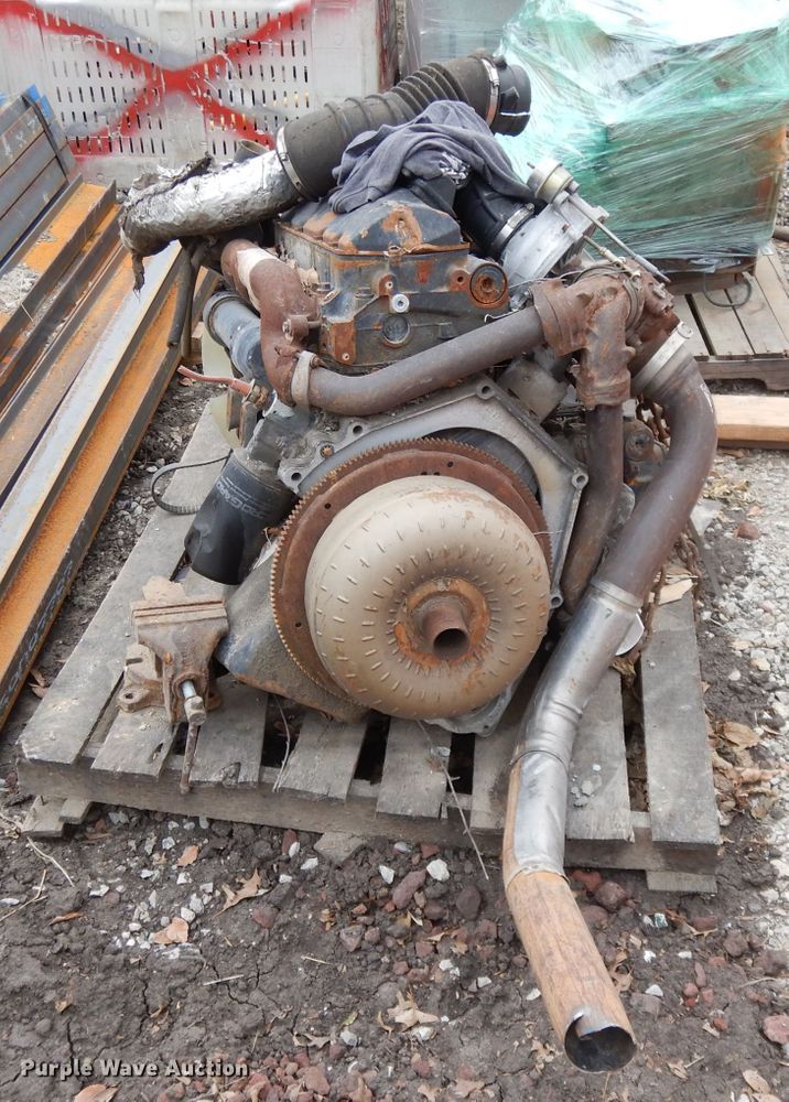 image for item DL2542 (2) 7.3L V8 diesel engines