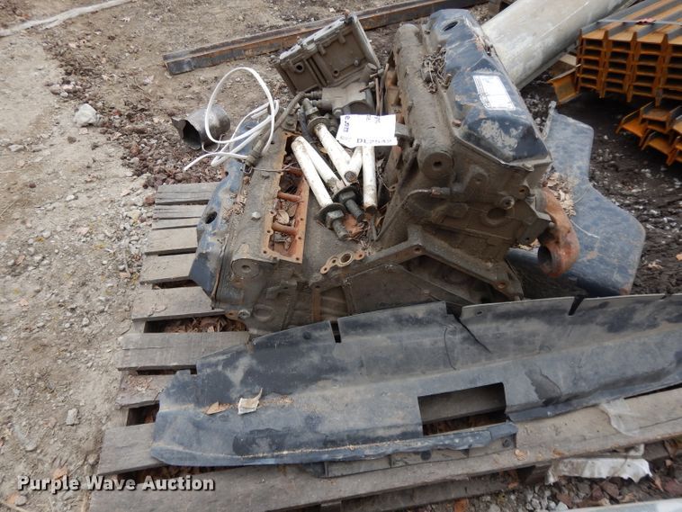 image for item DL2542 (2) 7.3L V8 diesel engines