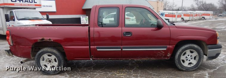 image for item DL2545 2005  Chevrolet Silverado 1500  Ext. Cab pickup truck