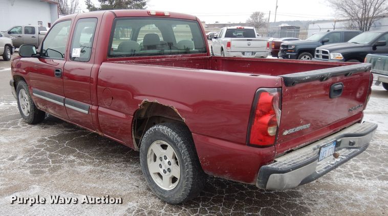 image for item DL2545 2005  Chevrolet Silverado 1500  Ext. Cab pickup truck