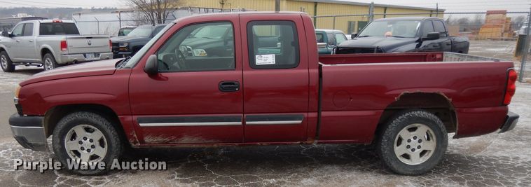 image for item DL2545 2005  Chevrolet Silverado 1500  Ext. Cab pickup truck