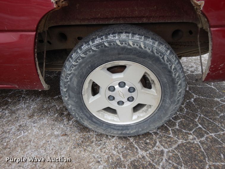 image for item DL2545 2005  Chevrolet Silverado 1500  Ext. Cab pickup truck