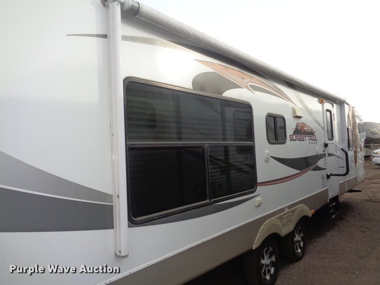 image for item EF9679 2011 CrossRoads Sunset Trail  camper