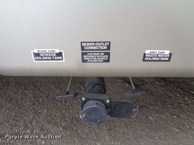 image for item EF9679 2011 CrossRoads Sunset Trail  camper