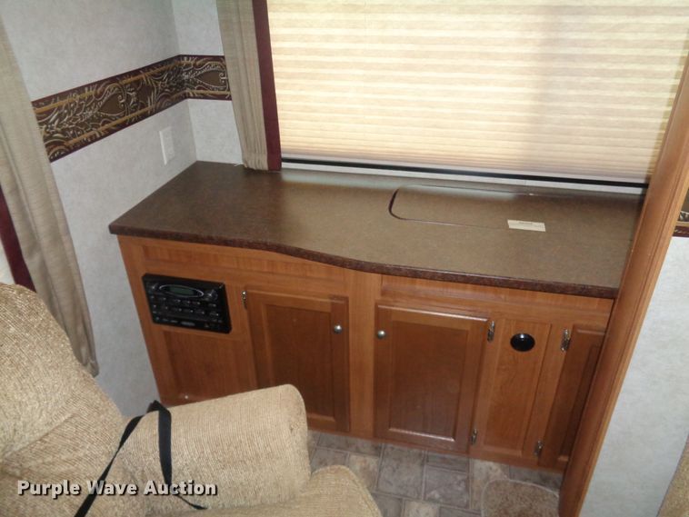 image for item EF9679 2011 CrossRoads Sunset Trail  camper