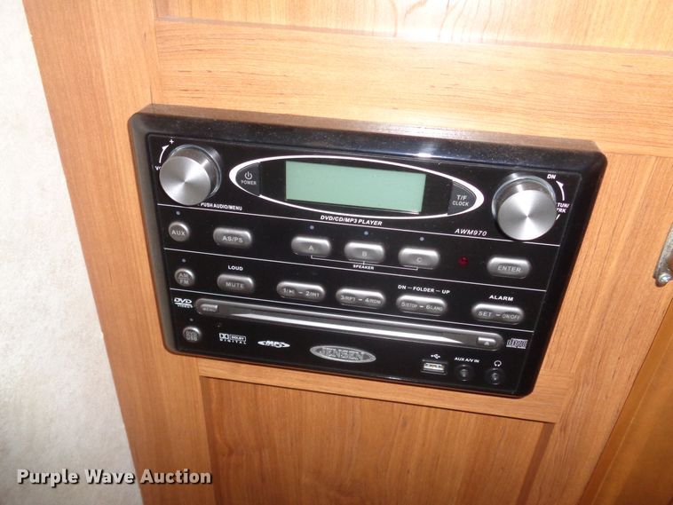 image for item EF9679 2011 CrossRoads Sunset Trail  camper