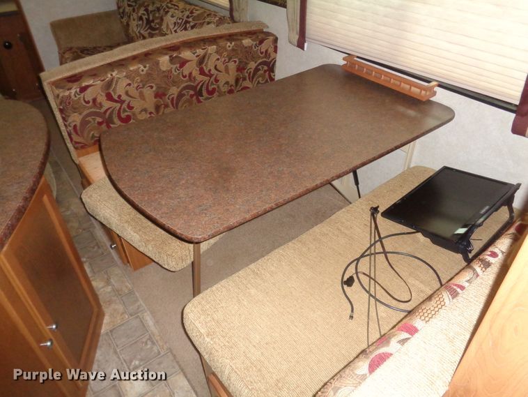 image for item EF9679 2011 CrossRoads Sunset Trail  camper