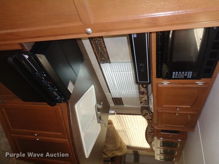 image for item EF9679 2011 CrossRoads Sunset Trail  camper