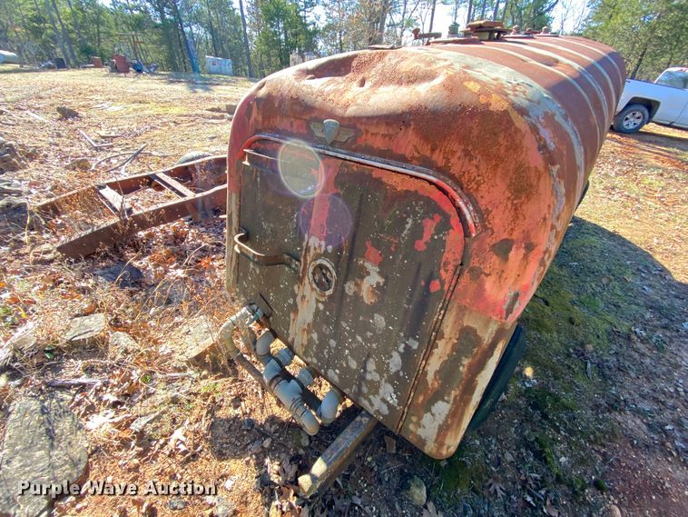 image for item EL9605 Howard Oil Company W-118 fuel tank trailer