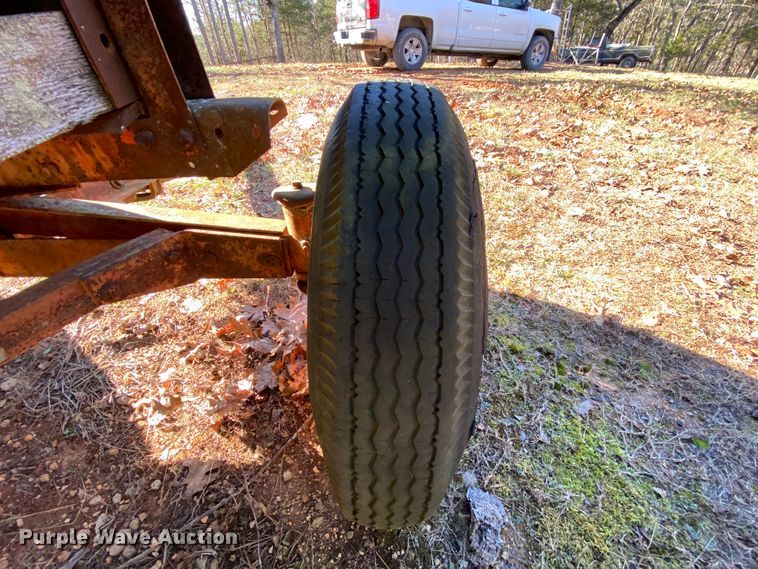 image for item EL9605 Howard Oil Company W-118 fuel tank trailer