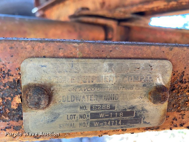 image for item EL9605 Howard Oil Company W-118 fuel tank trailer