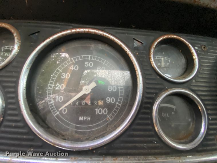 image for item EL9607 1974 Ford F600  flatbed truck