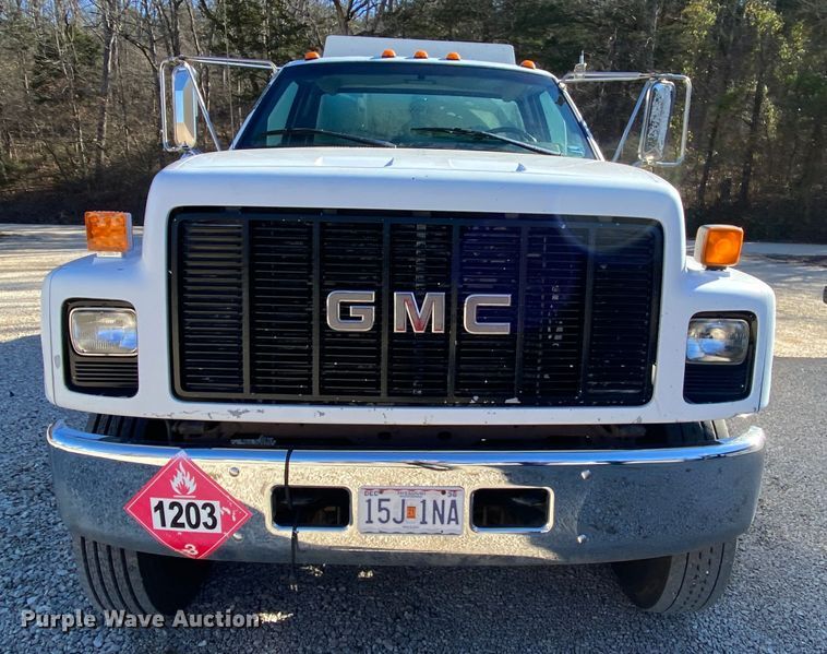 image for item EL9610 1996 GMC TopKick  fuel truck