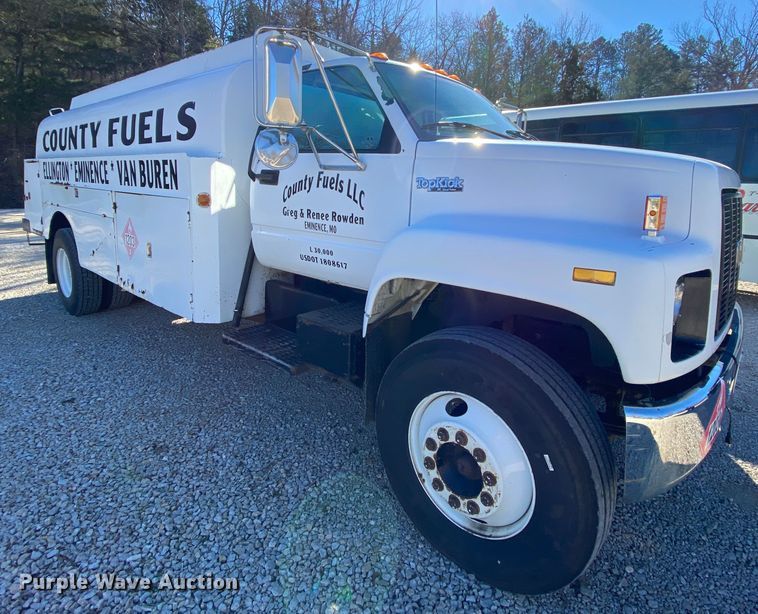 image for item EL9610 1996 GMC TopKick  fuel truck