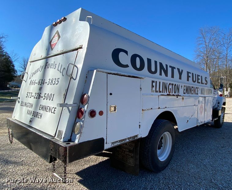 image for item EL9610 1996 GMC TopKick  fuel truck