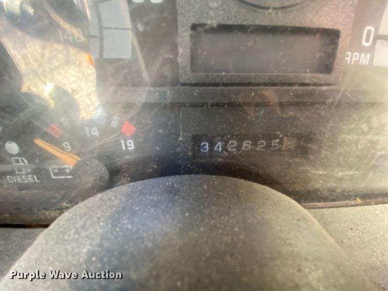 image for item EL9610 1996 GMC TopKick  fuel truck