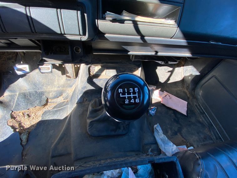 image for item EL9610 1996 GMC TopKick  fuel truck