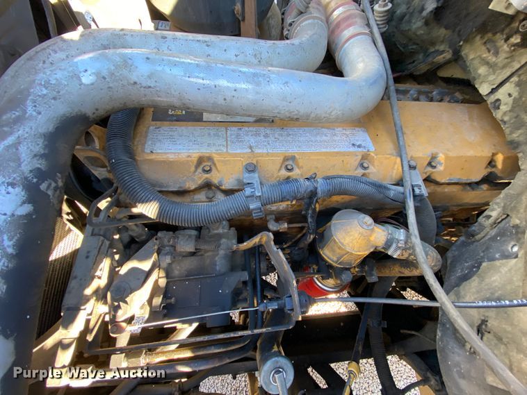 image for item EL9610 1996 GMC TopKick  fuel truck