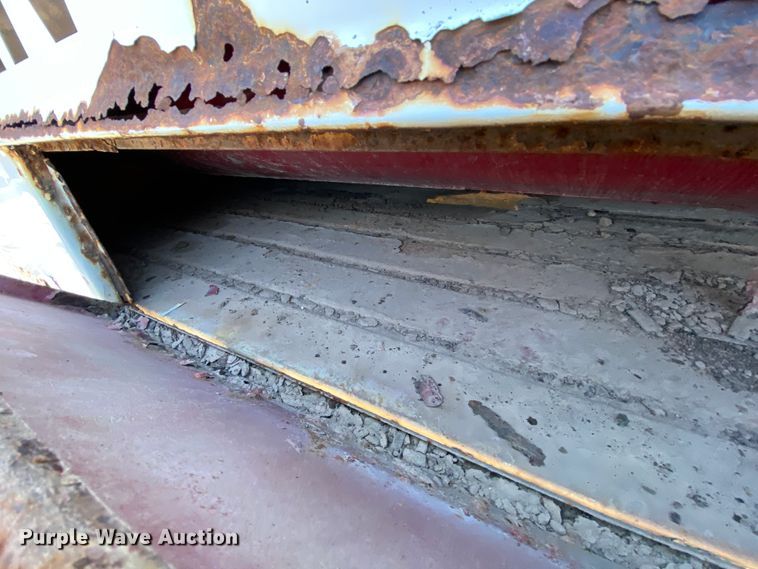 image for item EL9610 1996 GMC TopKick  fuel truck