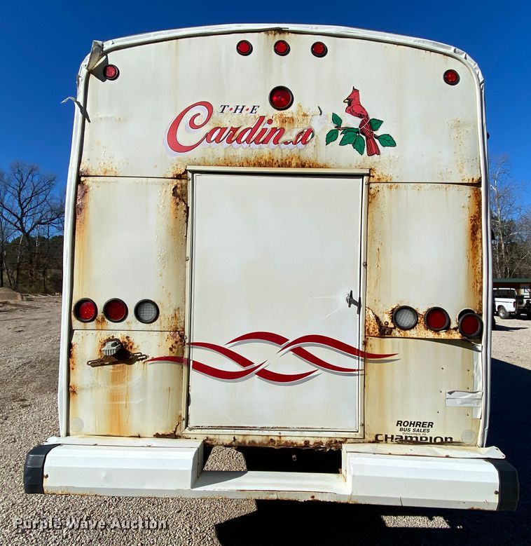 image for item EL9611 2005 Freightliner Champion  coach bus