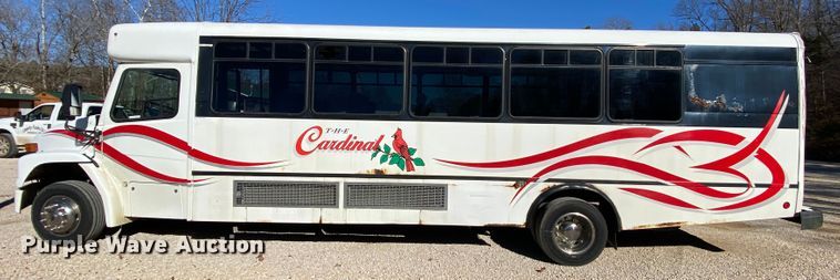 image for item EL9611 2005 Freightliner Champion  coach bus