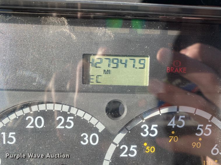 image for item EL9611 2005 Freightliner Champion  coach bus