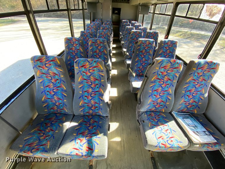 image for item EL9611 2005 Freightliner Champion  coach bus