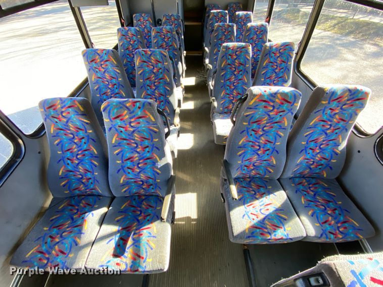 image for item EL9611 2005 Freightliner Champion  coach bus