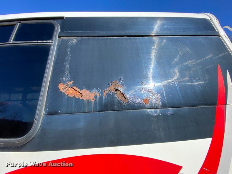 image for item EL9611 2005 Freightliner Champion  coach bus