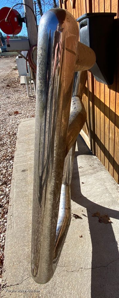 image for item EL9616 Bull grill guard