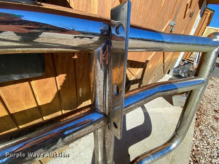 image for item EL9616 Bull grill guard