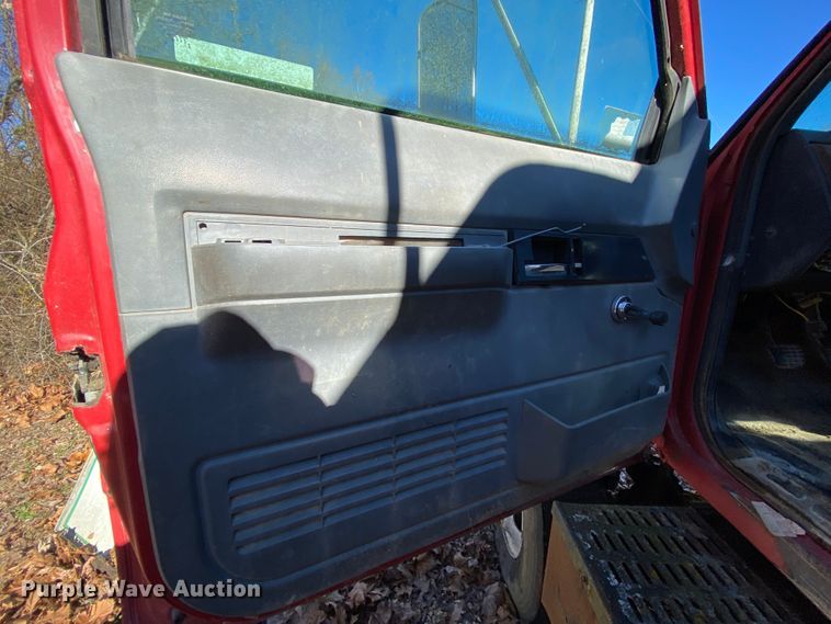 image for item EL9617 1995 Chevrolet Kodiak C5500  fuel truck