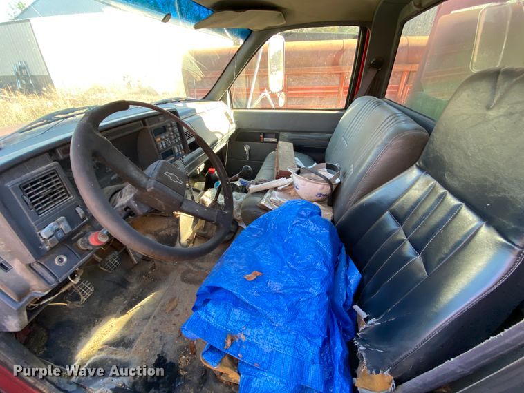 image for item EL9617 1995 Chevrolet Kodiak C5500  fuel truck