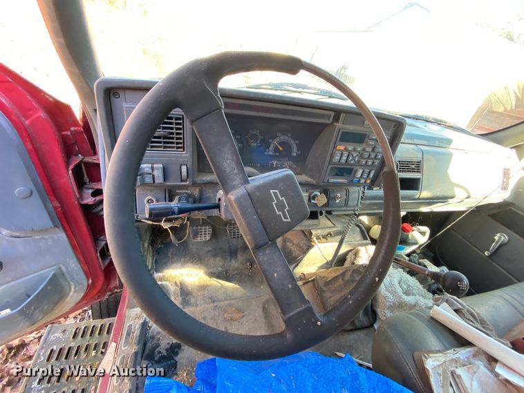 image for item EL9617 1995 Chevrolet Kodiak C5500  fuel truck