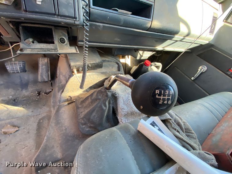 image for item EL9617 1995 Chevrolet Kodiak C5500  fuel truck