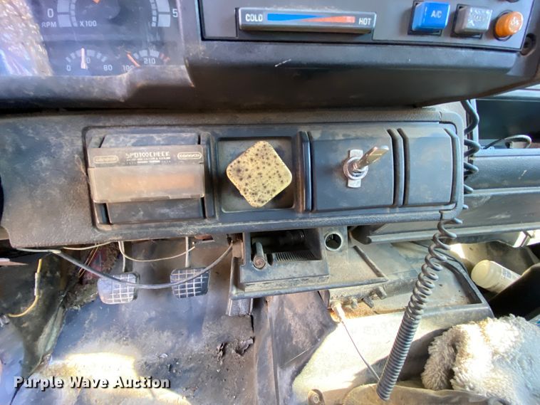 image for item EL9617 1995 Chevrolet Kodiak C5500  fuel truck