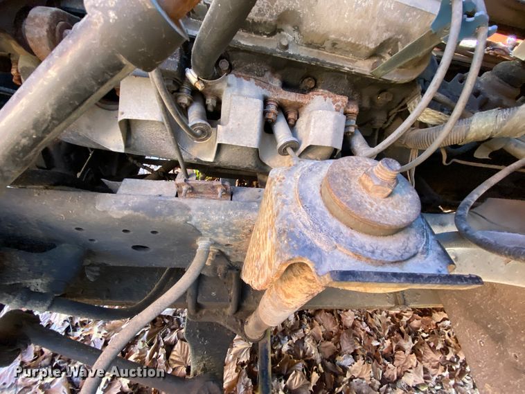 image for item EL9617 1995 Chevrolet Kodiak C5500  fuel truck