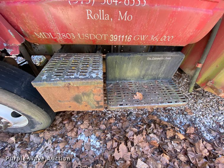 image for item EL9617 1995 Chevrolet Kodiak C5500  fuel truck