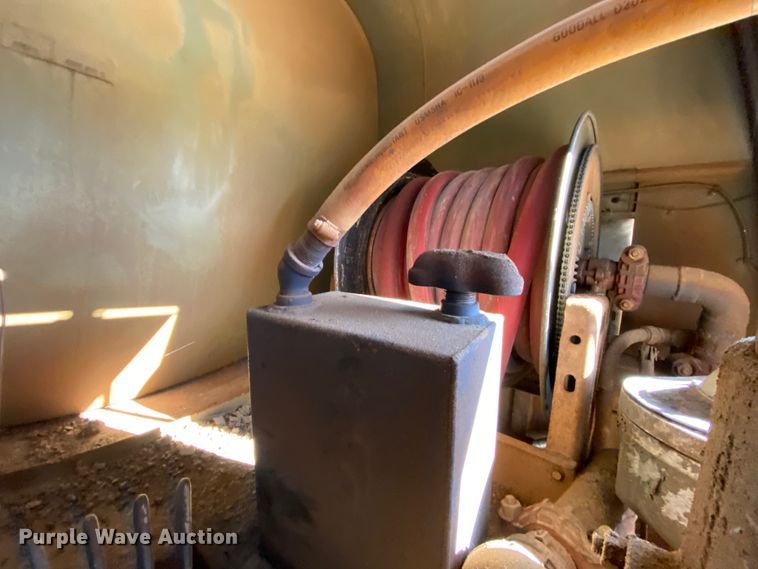 image for item EL9617 1995 Chevrolet Kodiak C5500  fuel truck