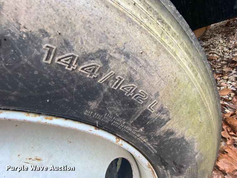 image for item EL9617 1995 Chevrolet Kodiak C5500  fuel truck