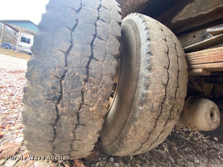 image for item EL9617 1995 Chevrolet Kodiak C5500  fuel truck