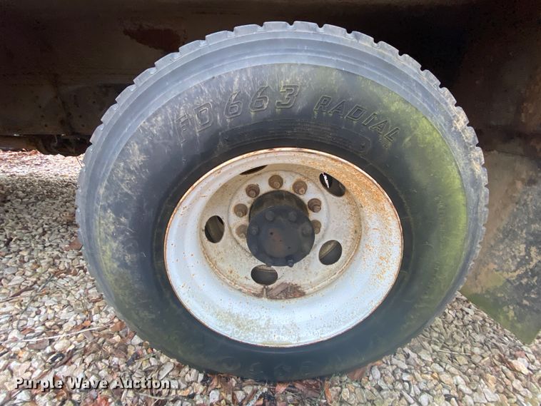 image for item EL9617 1995 Chevrolet Kodiak C5500  fuel truck