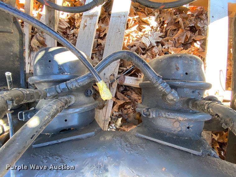 image for item EL9618 Tag axle