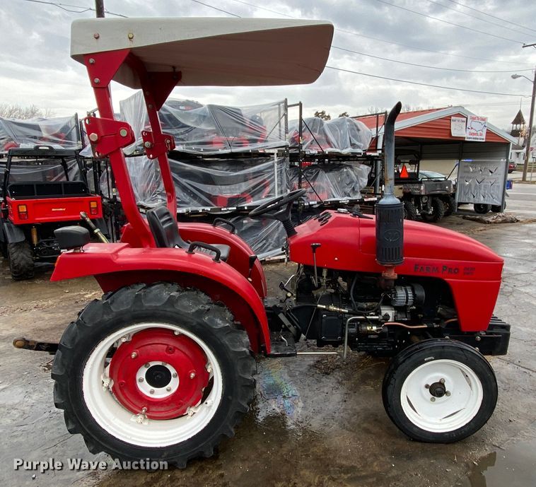 image for item EL9632 2004 Farm Pro 2420  tractor