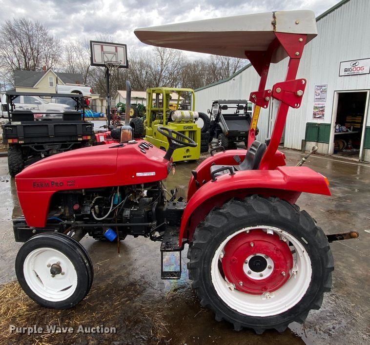 image for item EL9632 2004 Farm Pro 2420  tractor