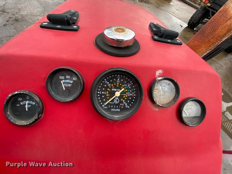 image for item EL9632 2004 Farm Pro 2420  tractor