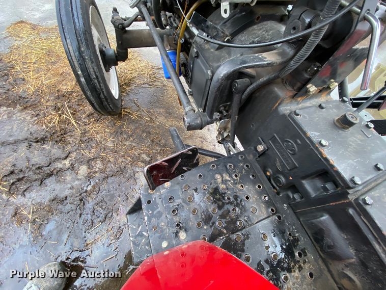 image for item EL9632 2004 Farm Pro 2420  tractor