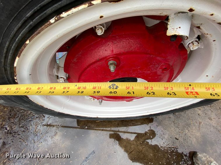 image for item EL9632 2004 Farm Pro 2420  tractor